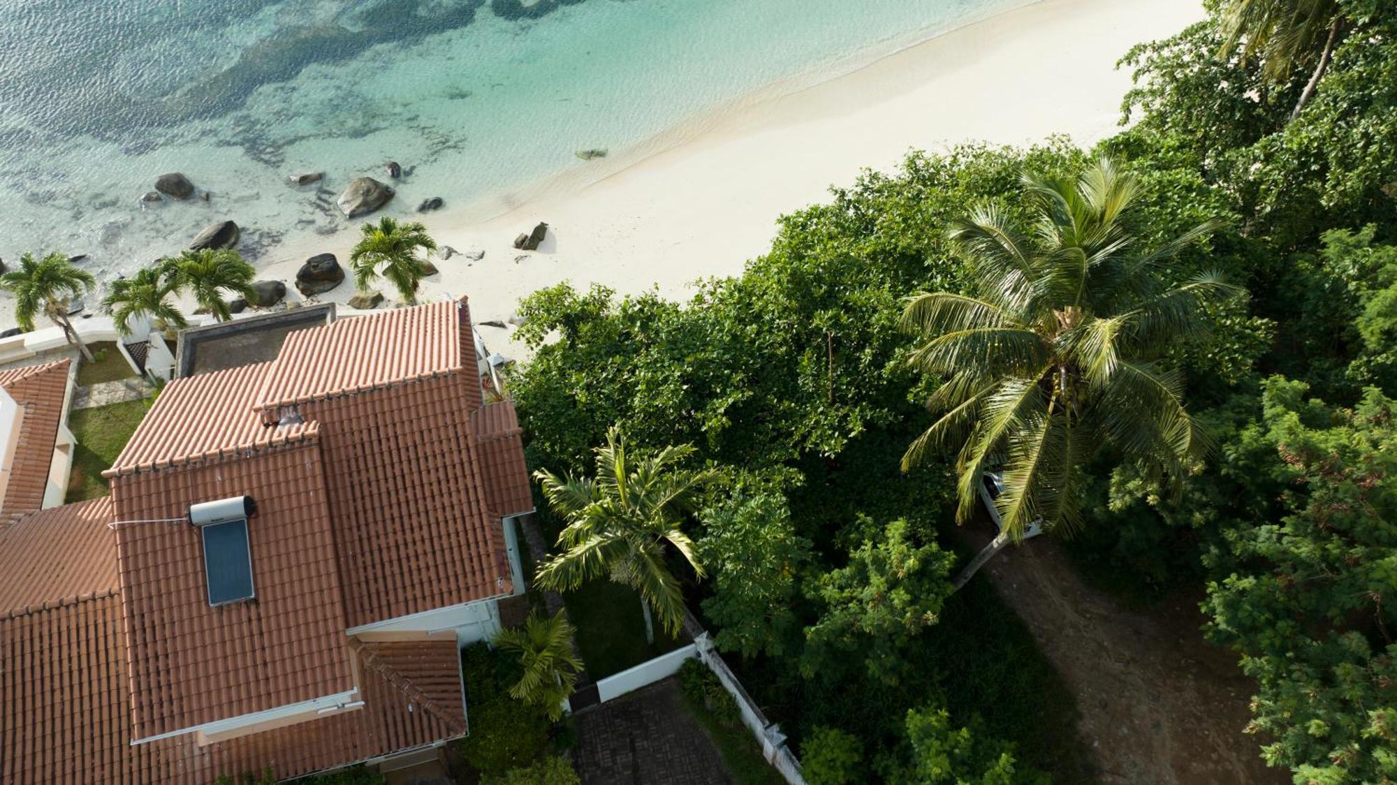 Beach View Villa - Beauvallon Villas Бо Валон Екстериор снимка