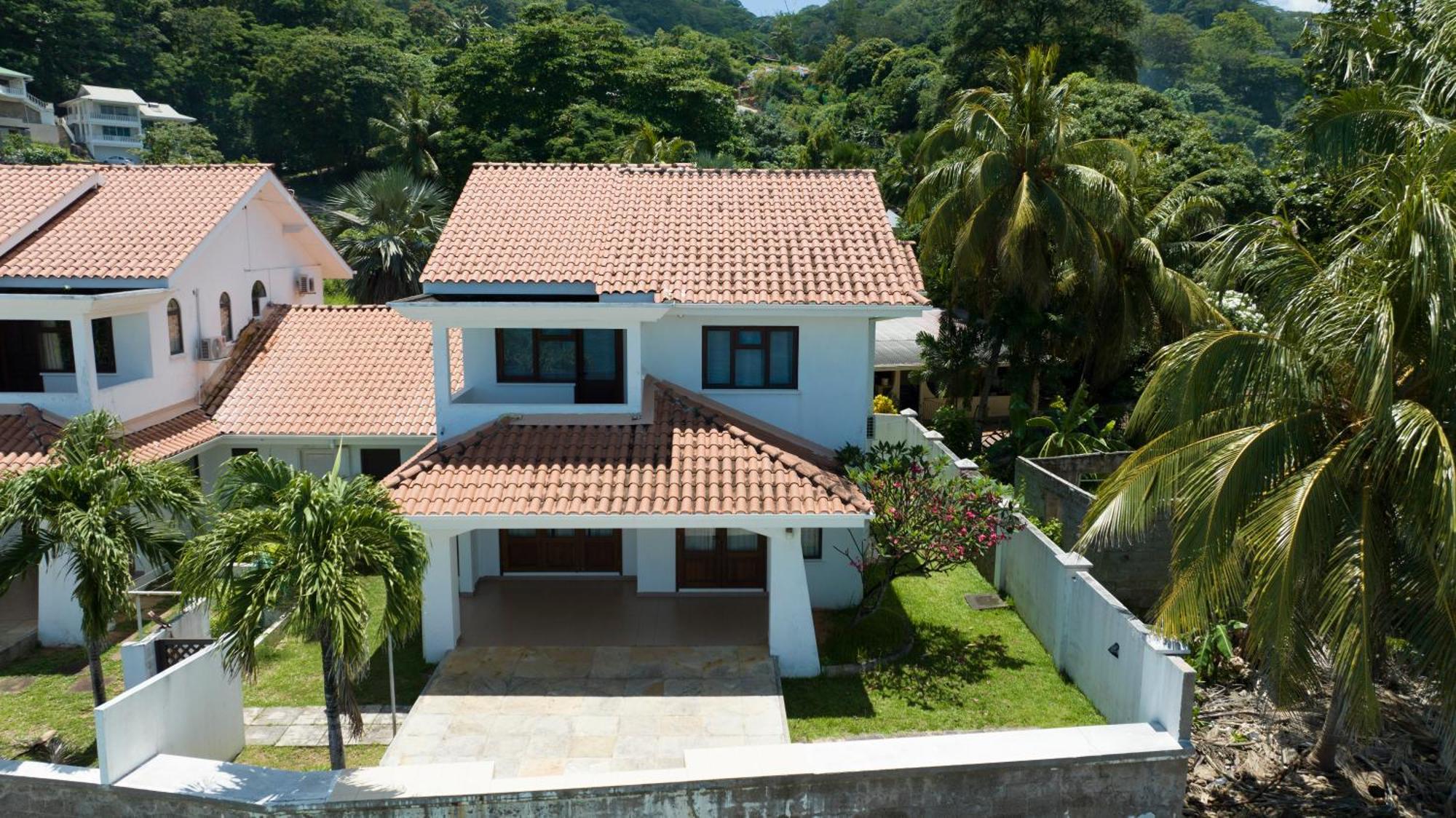 Beach View Villa - Beauvallon Villas Бо Валон Екстериор снимка