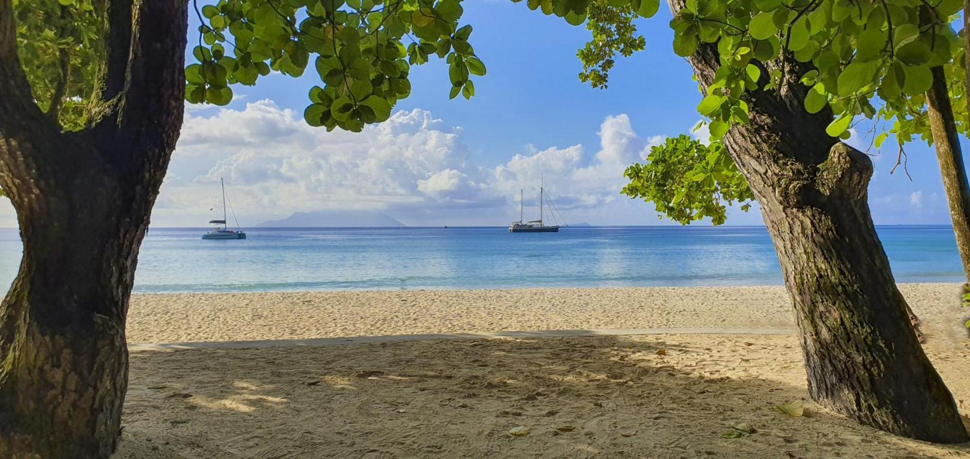 Beach View Villa - Beauvallon Villas Бо Валон Екстериор снимка